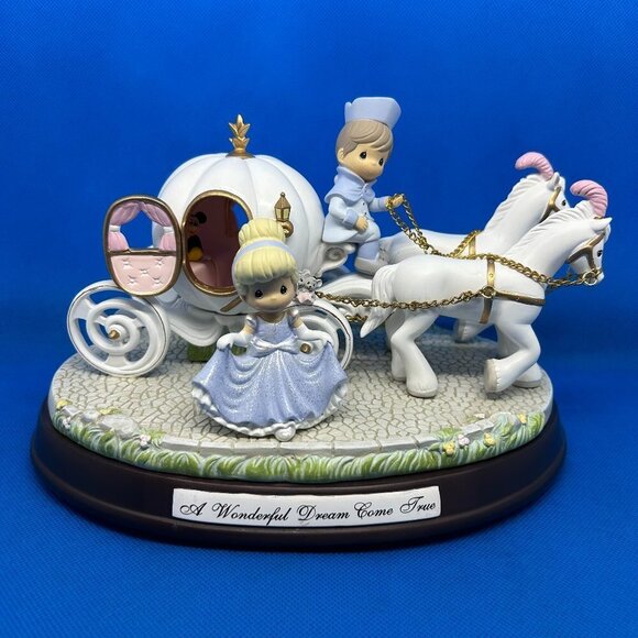 RARE Disney Precious Moments "A Wonderful Dream Come True" musical figurine - Picture 1 of 13